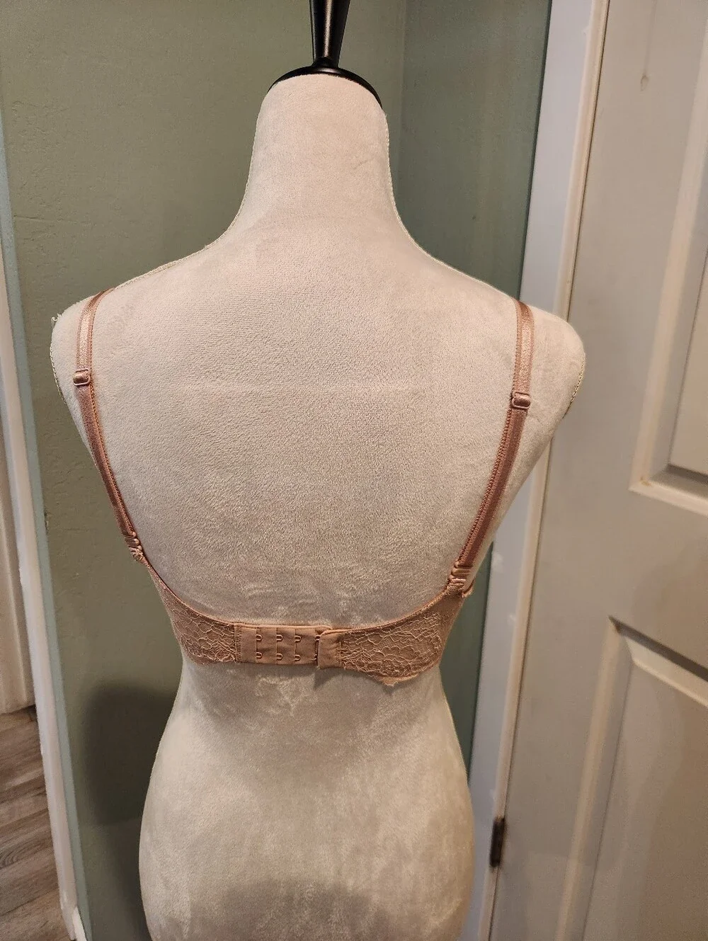 New Victoria's Secret Bra